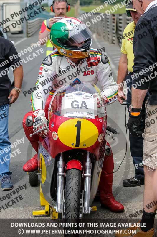 Vintage motorcycle club;eventdigitalimages;mallory park;mallory park trackday photographs;no limits trackdays;peter wileman photography;trackday digital images;trackday photos;vmcc festival 1000 bikes photographs